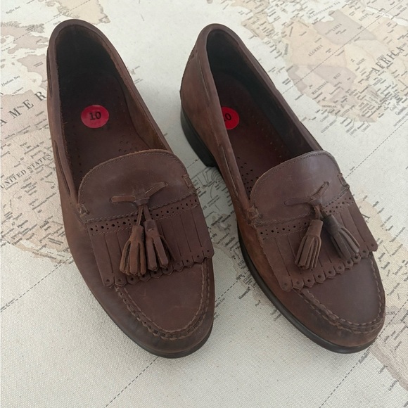 G.H. Bass & Co. Other - G.H.BASS Leather Tassel Kilt Loafers WIDE Width Men’s 10 E Whiskey